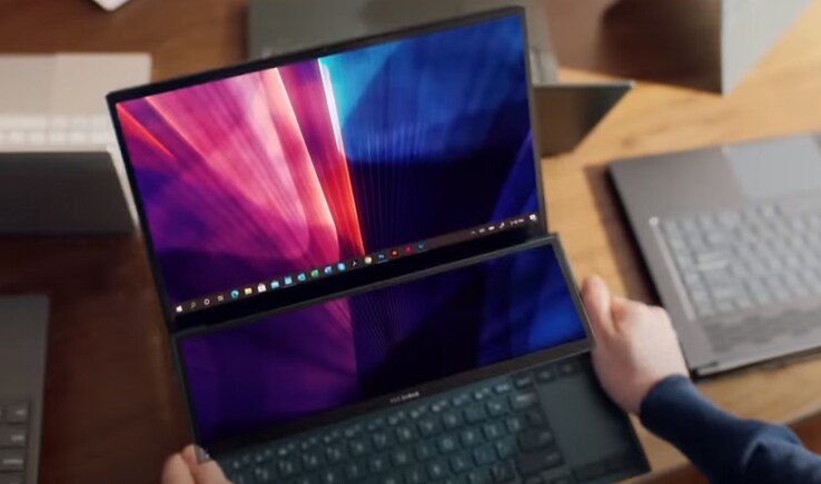 Un portátil con tecnología Intel puede dar a Justin pulgares intangibles - el MacBook no puede hacer eso. (Fuente de la imagen: YouTube/Intel)