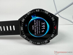 Huawei Watch GT 3 SE durante la carga