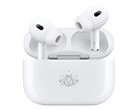 Los AirPods Pro Edición Especial Año del Conejo. (Fuente: Apple)