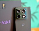 El Motorola Razr Fold está haciendo todo lo posible por convertirse en el mejor teléfono plegable con cámara.