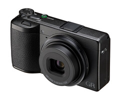 Ricoh anuncia la cámara digital compacta GR IV con objetivo de 28 mm. (Fuente de la imagen: Ricoh)