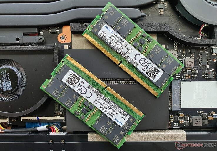 Configuración de doble canal: 2 GB de memoria RAM DDR5-4800 (de un solo rango)