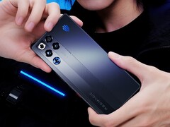 El smartphone para juegos RedMagic 11 Pro (Fuente de la imagen: Nubia)