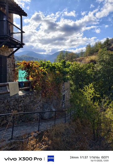 Ajuste predeterminado del Vivo X300 Pro 24 mm.