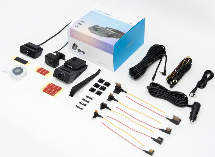 Contenido del paquete del modelo Vueroid S1 QHD de tres cámaras.