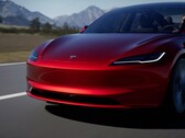 El frontal del renovado Tesla Model 3 es uno de los cambios más drásticos en la estética del vehículo. (Fuente de la imagen: Tesla)