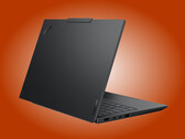 El ThinkPad E14 Gen 8 AMD solo está disponible en acabado negro.
