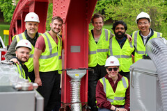 Miembros del equipo de investigación de UMass Amherst y el MIT en el lugar de la reparación en Great Barrington (Fuente de la imagen: UMass Amherst)