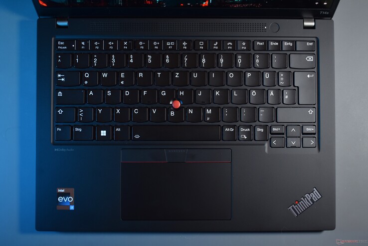 Lenovo ThinkPad T14s G4: área del teclado