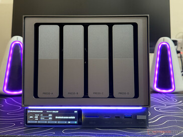 La parte frontal del NAS