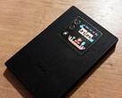 La pantalla secundaria del Unihertz Titan 2 se vuelve mucho más versátil con Pebblehertz.