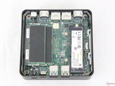 El Cubi NUC 3MG es uno de los mini PC más pequeños que admite hasta 128 GB de memoria extraíble