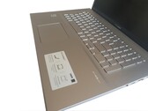 Portátil Asus VivoBook 17 F712JA con IPS Full-HD y refrigeración pasiva