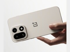 OnePlus 15 en colorway Sand Dune. (Fuente de la imagen: OnePlus en Weibo)