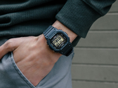 El Casio G-Shock GW-5000U-1 (en la imagen) es uno de los descendientes modernos más fieles del DW-5000C original. (Fuente de la imagen: Casio)