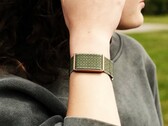 Es probable que el Garmin CIRQA compita muy pronto con el Polar Loop que se muestra aquí.