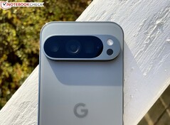 Los futuros teléfonos Google Pixel podrían incorporar una cubierta trasera sensible al tacto. (Fuente de la imagen: Notebookcheck)