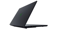 Ángulo trasero del portátil para juegos Razer Blade 18 (Fuente de la imagen: Razer PR)
