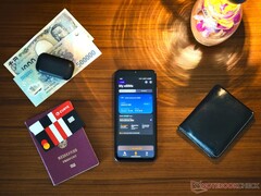 Necesidad de viaje: una moderna eSIM en su smartphone. Probamos una solución especial de Yesim. (foto: Alexander Fagot, Notebookcheck)