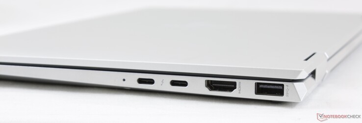 Derecha: 2x USB 3.1 Tipo-C con Thunderbolt 3, HDMI 1.4b, USB 3.1 Tipo-A
