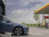 Si creías que comprar un vehículo eléctrico significaba dejar de apoyar a la industria petrolera, piénsalo otra vez. (Fuente de la imagen: NIO)