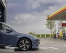 Si creías que comprar un vehículo eléctrico significaba dejar de apoyar a la industria petrolera, piénsalo otra vez. (Fuente de la imagen: NIO)