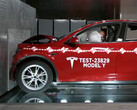 El Tesla Model Y obtiene una calificación de 5 estrellas en las pruebas de seguridad de choque. (Fuente de la imagen: NHTSA)