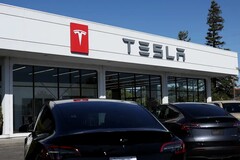 Un centro de servicio de Tesla. La empresa está utilizando la IA para mejorar su servicio de atención al cliente (Fuente de la imagen: Justin Sullivan/Getty Images)