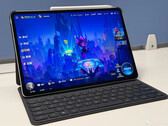 Según los informes, la nueva GT Pad 2 Pro incluirá el Snapdragon 8 Gen 3. En la imagen: la tableta para juegos filtrada. (Fuente de la imagen: Weibo)