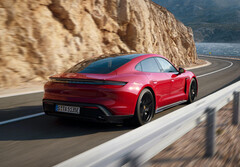 El elegante Porsche Taycan podría tener pronto un nuevo modelo superior que lleve el apelativo &quot;Turbo GT&quot; en su nombre (Imagen: Porsche)