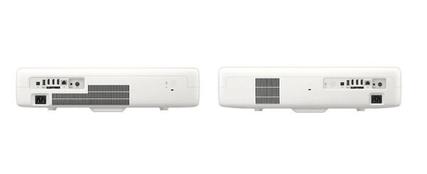El Premiere 7 (izquierda) y el Premiere 9 (derecha) tienen el mismo número de puertos. (Fuente de la imagen: Samsung - editado)