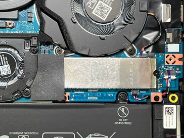 Ranura SSD primaria (PCIe 4.0 x4)