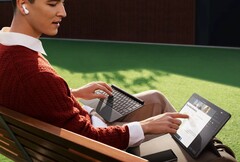 El MateBook E 2023 tiene algunas ventajas sobre el Surface Pro 9. (Fuente de la imagen: Huawei)