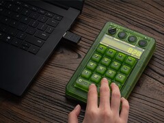El 8BitDo Retro 18 Mechanical Numpad tiene ahora una edición Xbox.