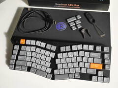Keychron K15 Max con barra espaciadora dividida Diseño Alice