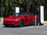 Tesla Model 3 en un Supercargador. (Fuente de la imagen: Tesla)