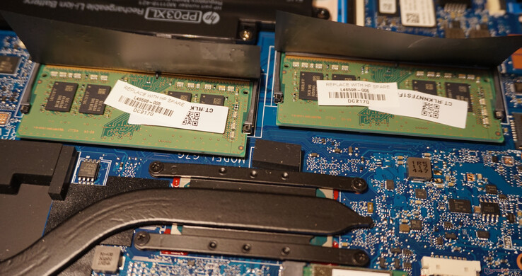Dos ranuras completas permiten ampliar fácilmente la memoria RAM