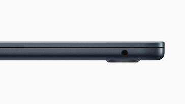 Apple MacBook Air de 15 pulgadas: Derecha - Toma de auriculares. (Fuente de la imagen: Apple)