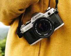 La Canon AE-1 celebra este año su 50 aniversario.