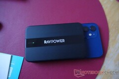 La versión de RAVPOWER de MagSafe.