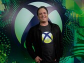 Phil Spencer, consejero delegado de Microsoft Gaming, frente al telón de fondo de Xbox (Fuente de la imagen: Xbox Wire)