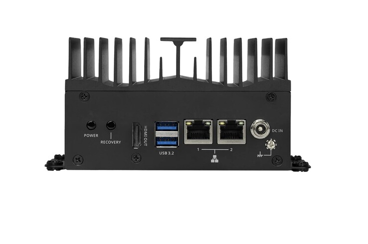 El mini PC industrial cuenta con una amplia gama de opciones de E/S, entre las que se incluye doble Ethernet Gigabit. 