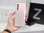 El Galaxy Z Fold4 no tendrá el Phantom Silver, visto con el Galaxy Z Fold3. (Fuente de la imagen: Thai Nguyen)