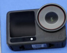 Un prototipo del DJI Osmo Action 6 de frente. (Fuente de la imagen: FCC)