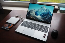 El Pavilion 16 es un portátil muy bueno para el consumo de medios con un presupuesto ajustado