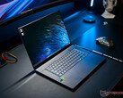 Un delgado portátil para juegos ahora con una RTX 5090 y 64 GB de RAM - análisis del Asus ROG Zephyrus G16 2025