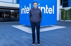 Lip-Bu Tan en la sede de Intel. Las acciones de la empresa han multiplicado su valor aproximadamente por cuatro desde que asumió el cargo de CEO.
