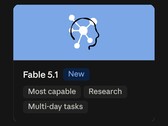 Ficha técnica de Claude Fable 5.1 con una nueva insignia