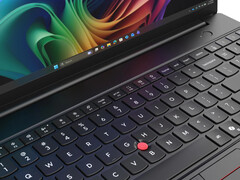El ThinkPad T16 Gen 5 está disponible en docenas de SKU en su lanzamiento.
