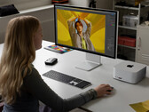 Apple ha renovado el Mac Studio con sus últimos chips M2 (imagen vía Apple)